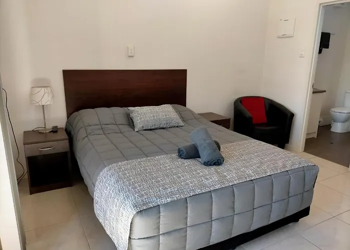 Derby Lodge Self Contained Apartments